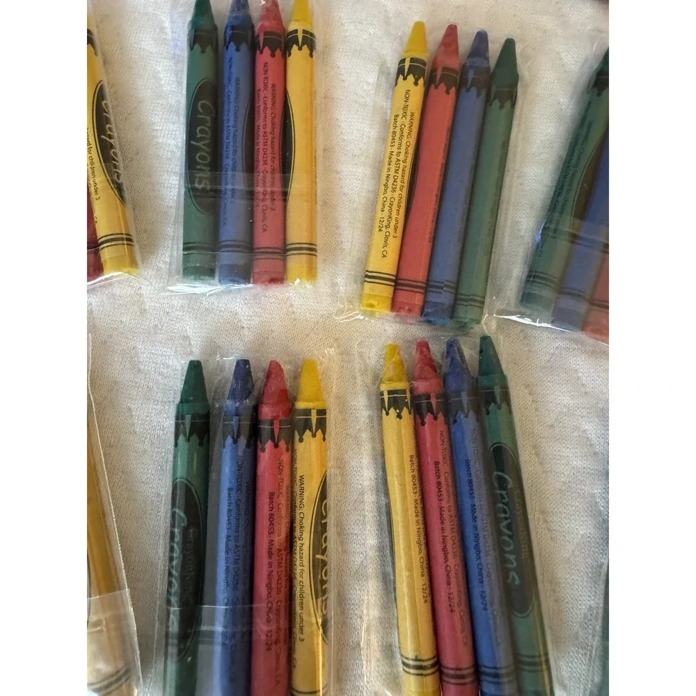 CrayonKing 25 Sets of 4-Packs (100 Bulk Crayons) – Non-Toxic, Individually